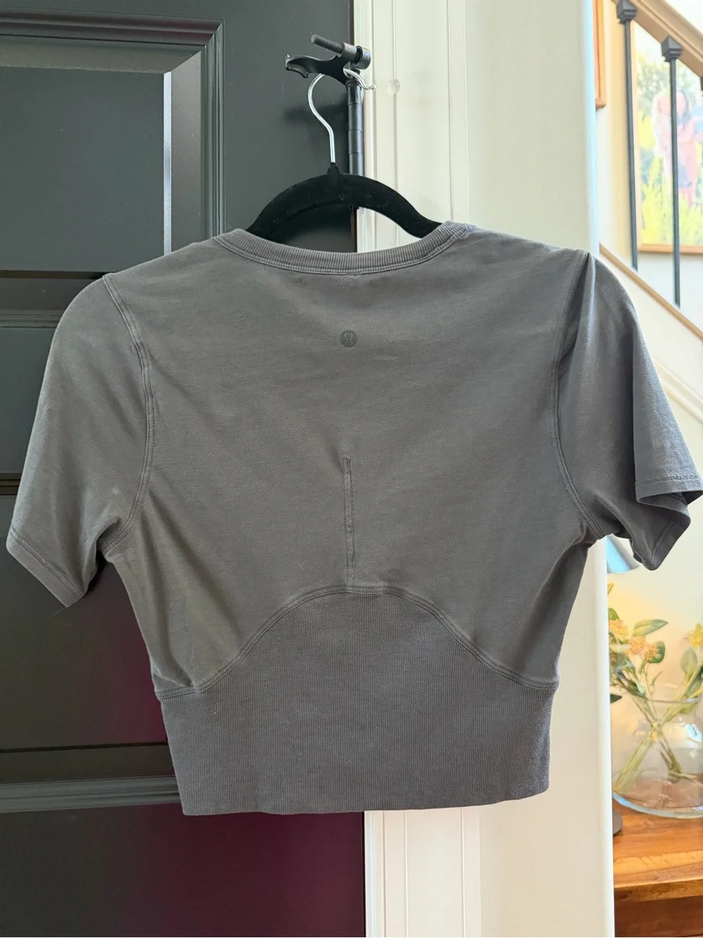 LULULEMON cropped t shirt